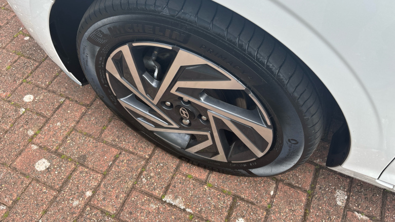Hyundai i20 1.0T GDi Advance [Nav] 5dr Petrol Hatchback
